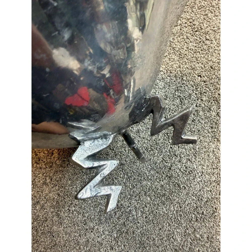 Escapade Paris Modern Zig Zag Metal Fruit Salad Bowl